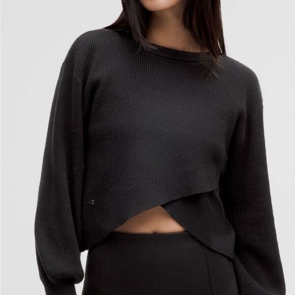 LULULEMON Reversible Crossover Women's Black Sweater Medium NWT - Picture 1 of 12